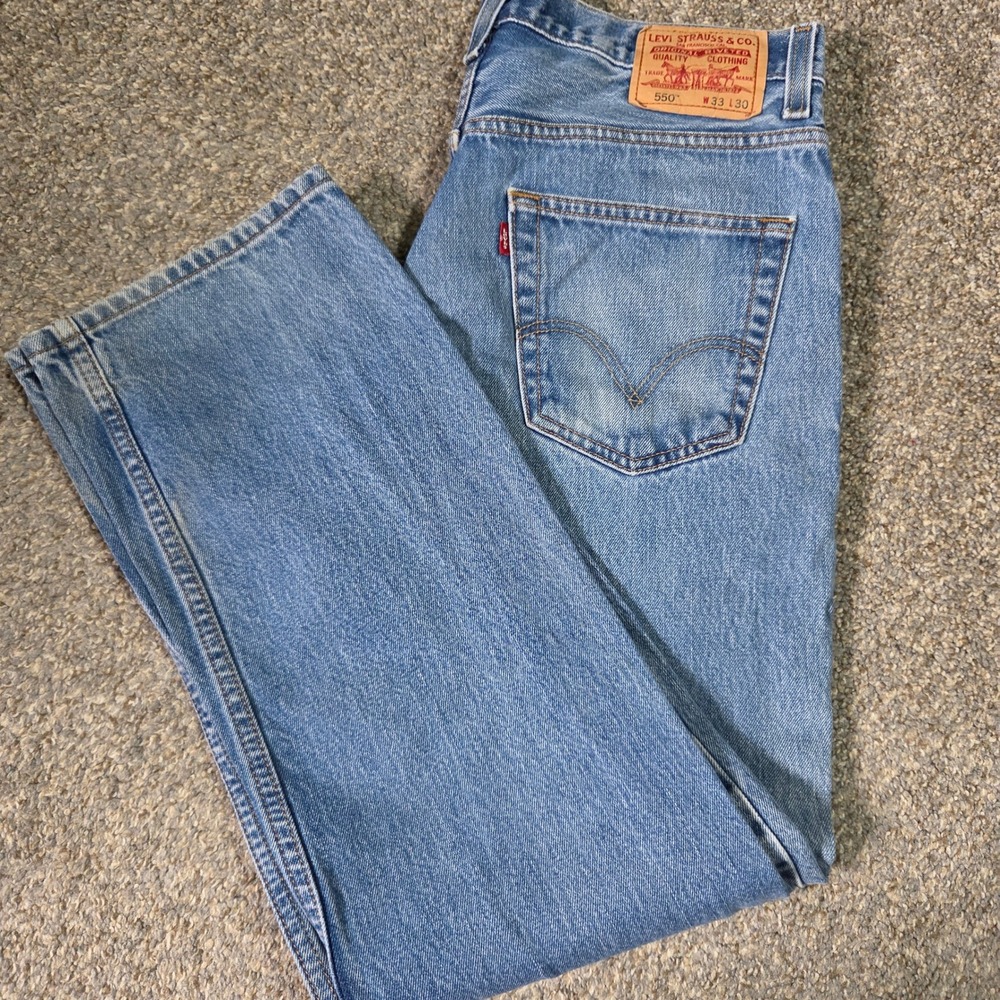 Levis 550 Relax Fit Jean Men 33x30 Light Wash Blue Denim Tapered Leg 100 Cotton